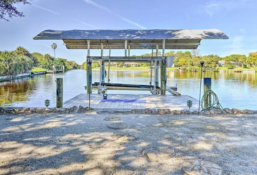 Port Charlotte Retreat W/ Heated Pool & Spa!