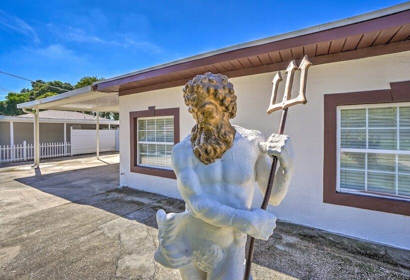 Poseidon S Place  ~ 1 Mi To Bucs Stadium!
