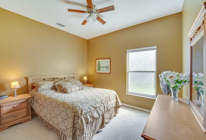 Lake View Escape W/ Lanai In Kissimmee!