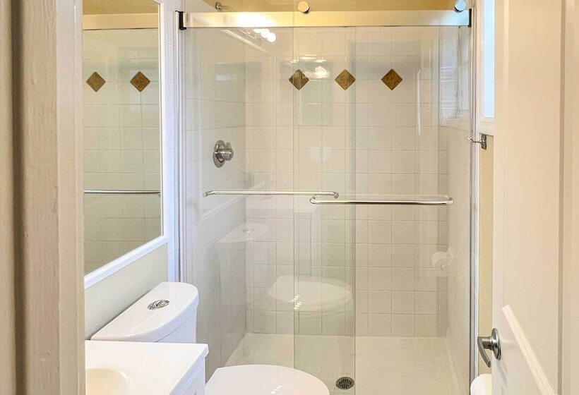 Sarasota Sunset House  W/ Spacious Patio!