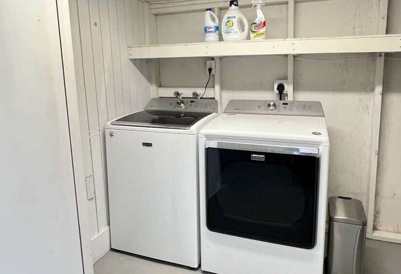 Sarasota Sunset House  W/ Spacious Patio!