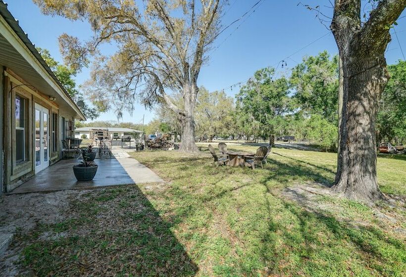 Spacious Arcadia Escape Near Public Boat Ramp