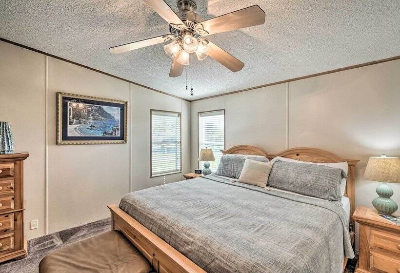 Sunny Waterfront Welaka Home W/ Private Dock!