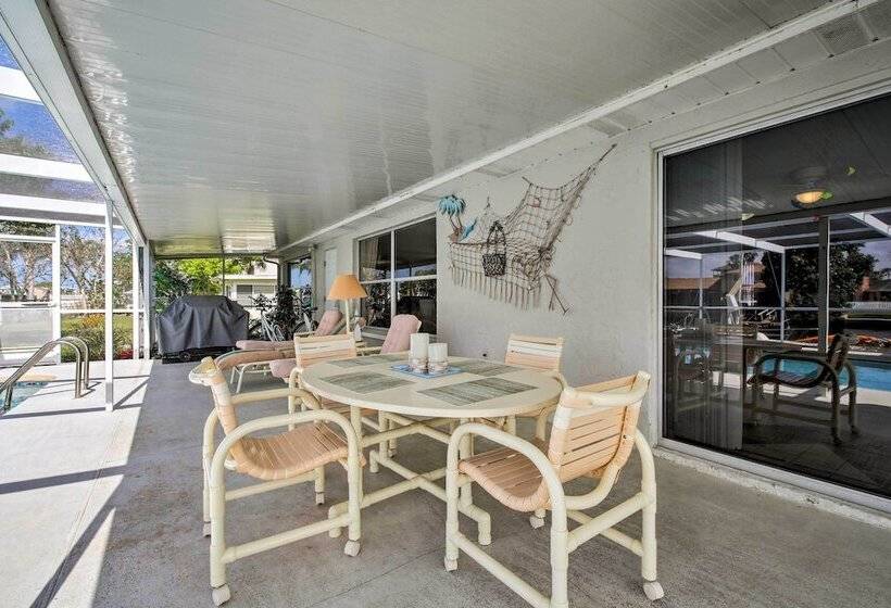 Waterfront Hernando Beach Home W/ Dock+kayaks