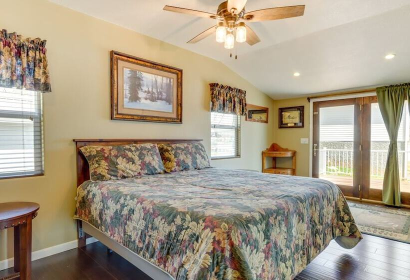 Waterfront Lake Of The Ozarks Home W/ Private Dock