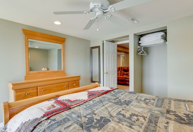 Waterfront Lake Of The Ozarks Home W/ Private Dock