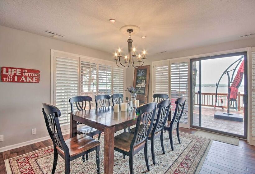 Private Dock: Waterfront Lake Ozark Home!