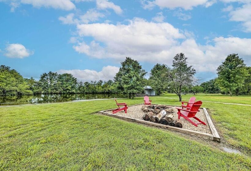 Waterfront Missouri Escape W/ Private Pond & Dock!