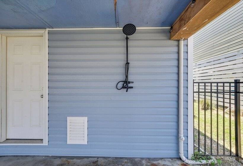 Waterfront Home W/ Deck In North Myrtle Beach!