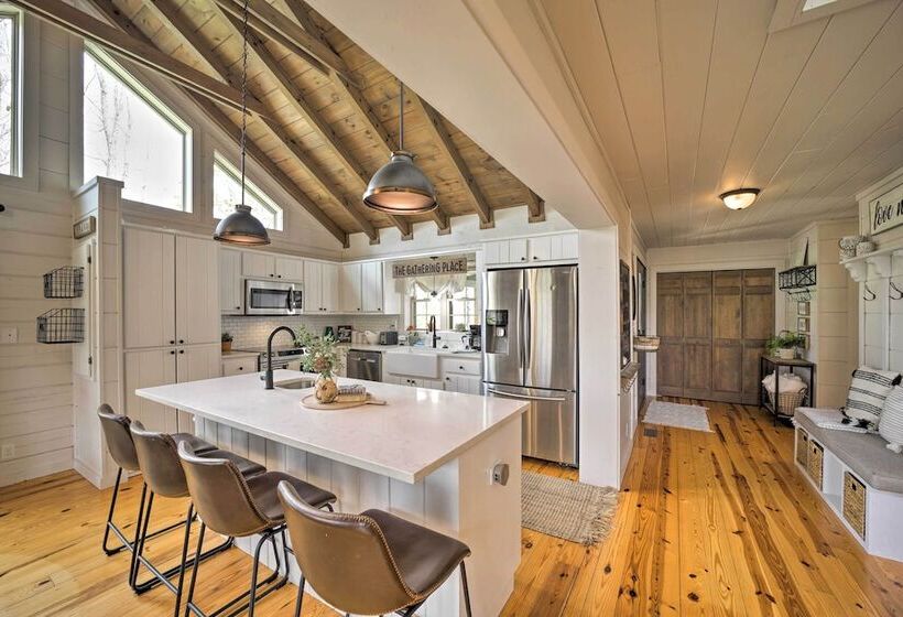 Deck + Fire Pits: Lake Toxaway Getaway!