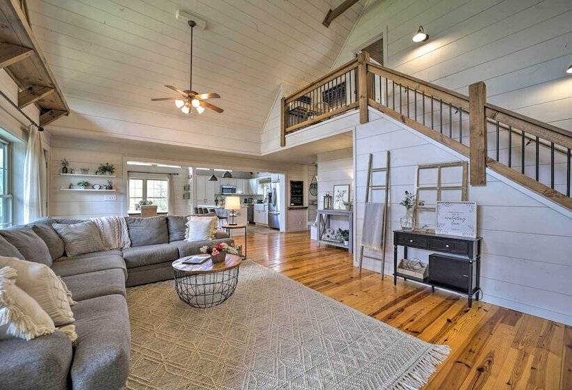 Deck + Fire Pits: Lake Toxaway Getaway!