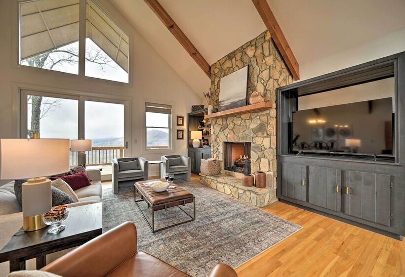 Sapphire Retreat W/ Views, Fire Pit, & Lake Access