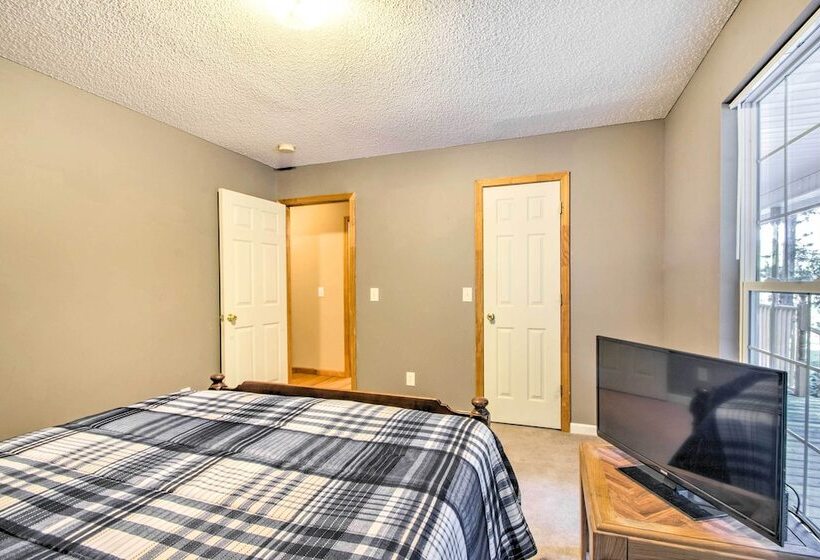 Cedar Mountain House On 12 Acres   Near Trails!