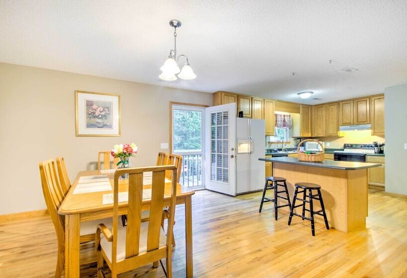 Cedar Mountain House On 12 Acres   Near Trails!