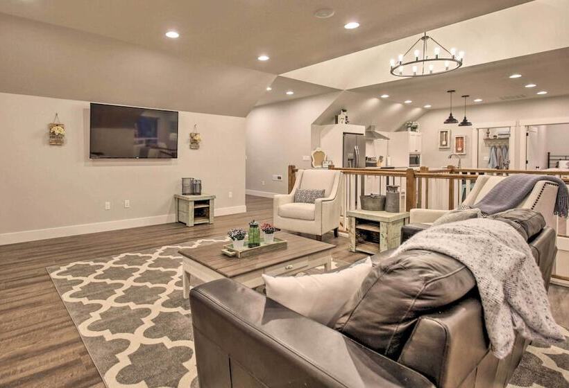 Chic Farmhouse W/ Creek In Heart Of Wine Country!