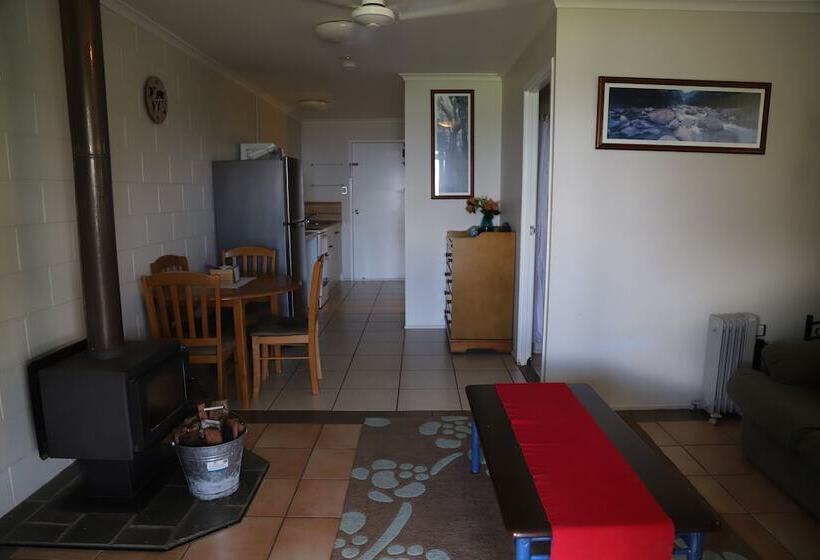 Eungella Cabins