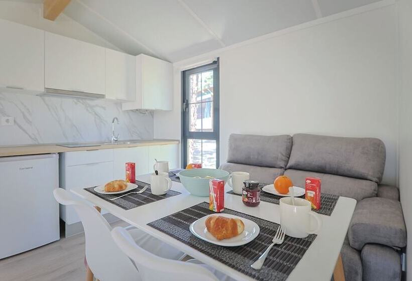 בית מלון כפרי Camping Urbión