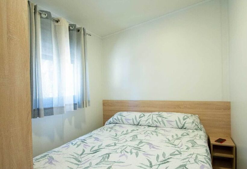 בית מלון כפרי Camping Urbión