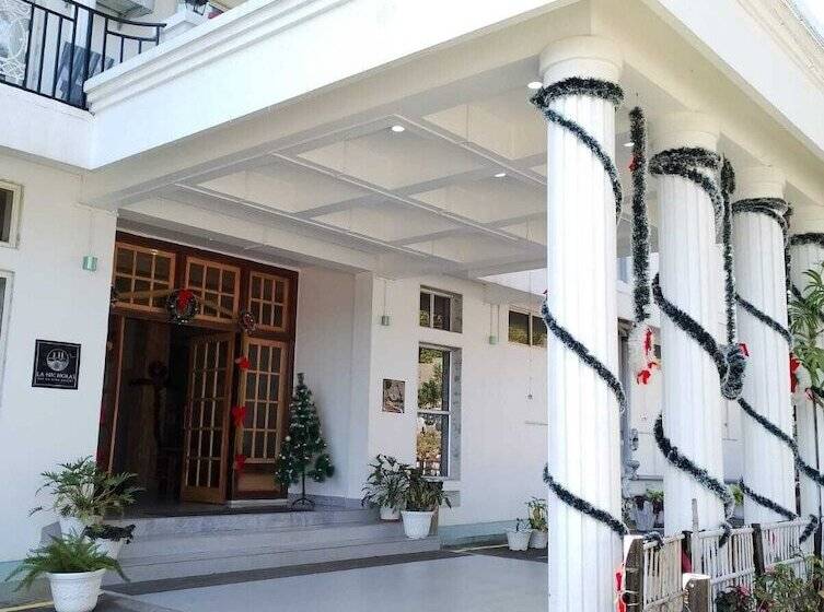 فندق La Nicholas Dei Da Kine Resort