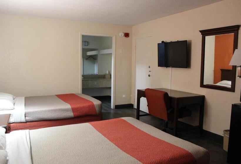 فندق Quality Inn