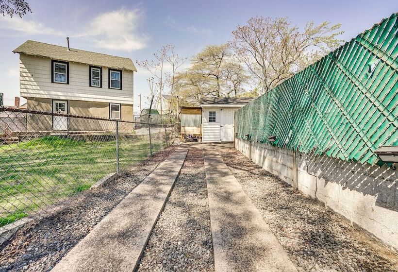 New Jersey Abode   Near Theme Parks, Walk To Beach