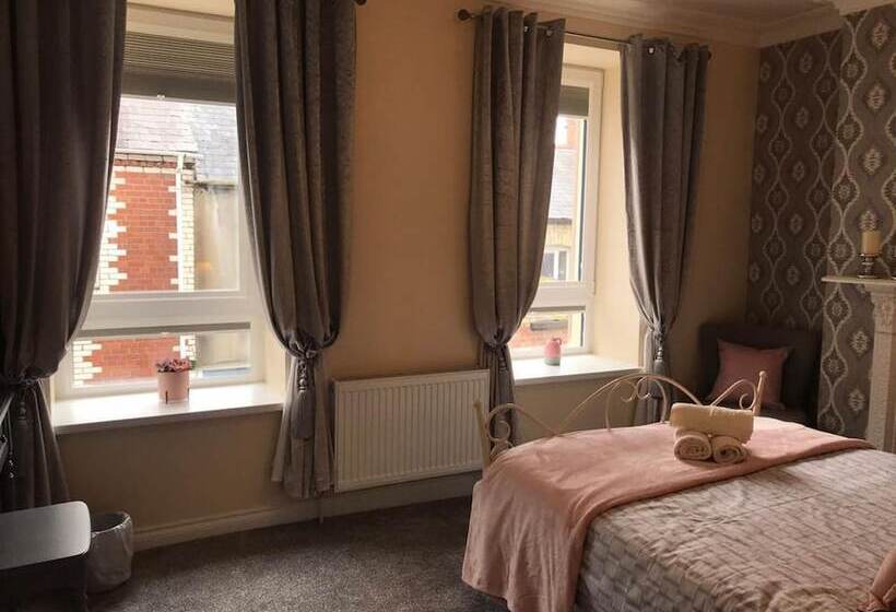 레지던스 Helens House Derry City Centre Remarkable 3 Bed