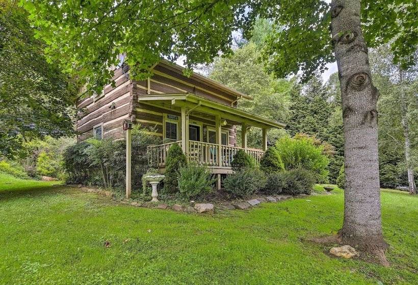 Riverfront Home W/ Fire Pit + Deck In Lansing