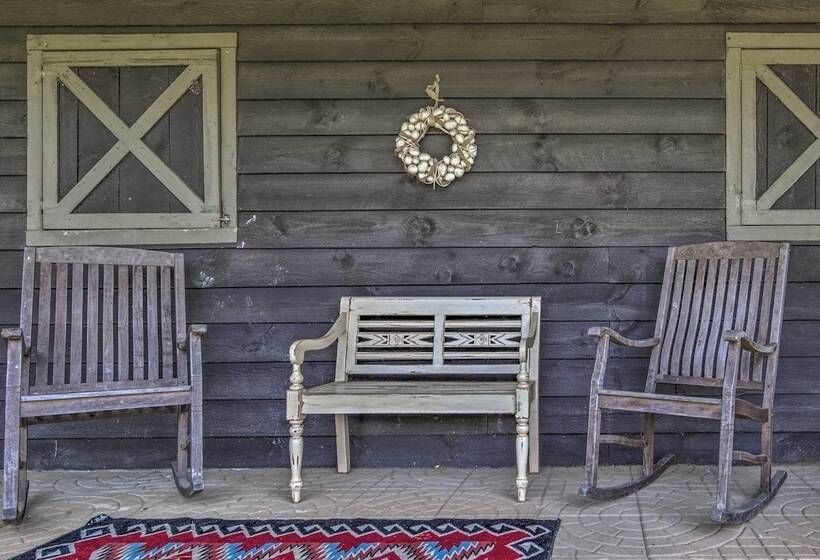 Rustic & Authentic Farm Stay By Dupont Forest!