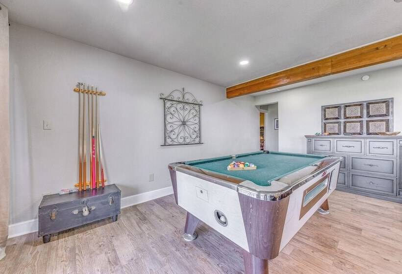 Serene Alto Cabin W/ Mountain Views & Fire Pit!
