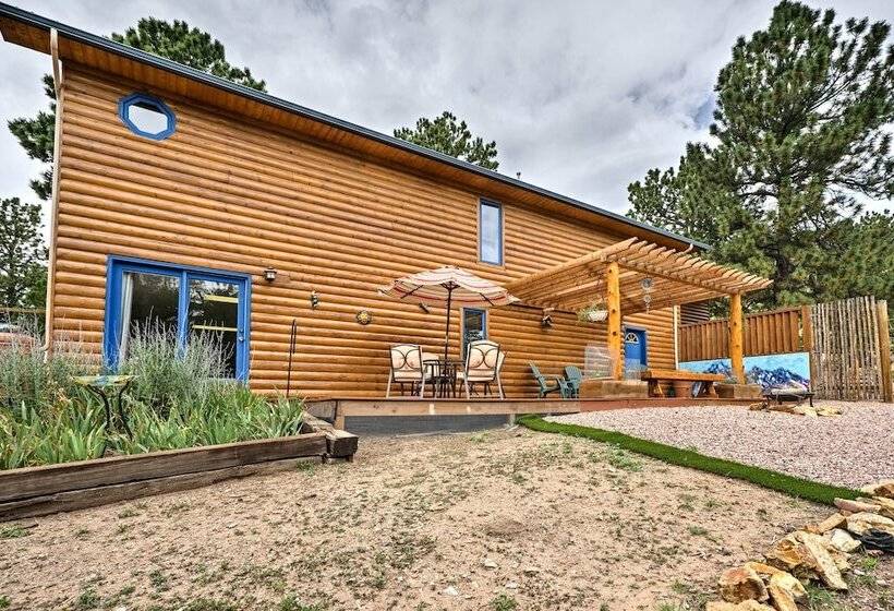 Serene Mtn Home W/decks: Hike, Bike, & Raft Nearby