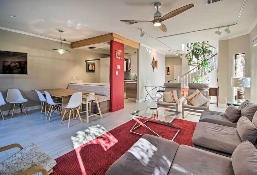 Family Friendly Houston Home W/ Private Backyard!