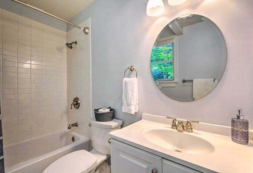 Stylish Wilmington Home, 2 Mi To Riverwalk!