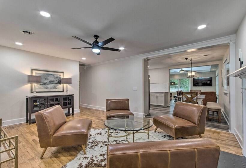 Stylish Wilmington Home, 2 Mi To Riverwalk!