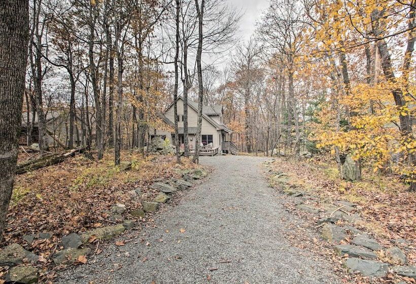 Wintergreen Resort Cabin: Near The Slopes!