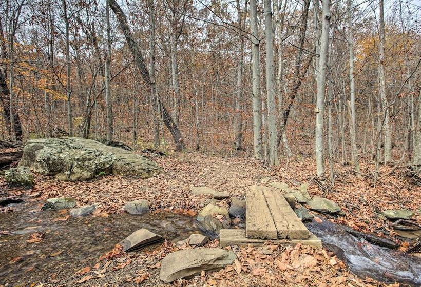 Wintergreen Resort Cabin: Near The Slopes!