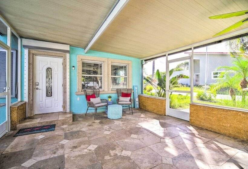 Bright Melbourne Beach Escape W/ Private Pool