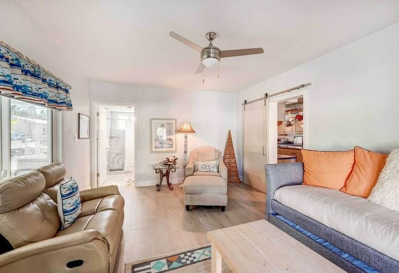 Canal Front Florida Keys Home W/ Dock!