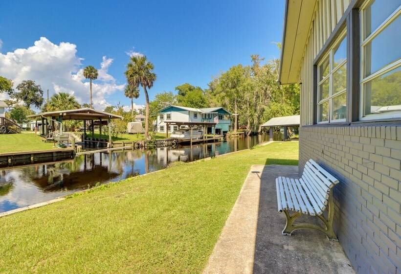 Charming Canalfront Retreat W/ Double Boat Slip!