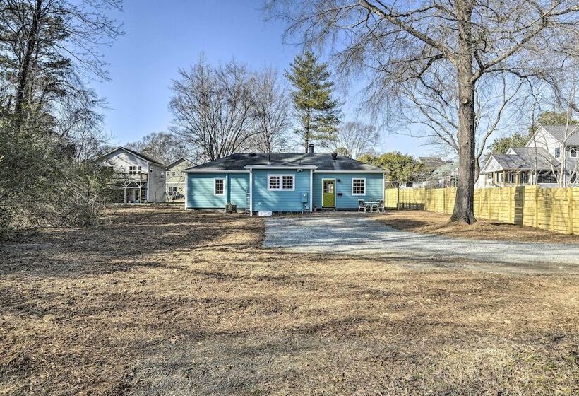Charming Carrboro Home   Walk To Downtown!