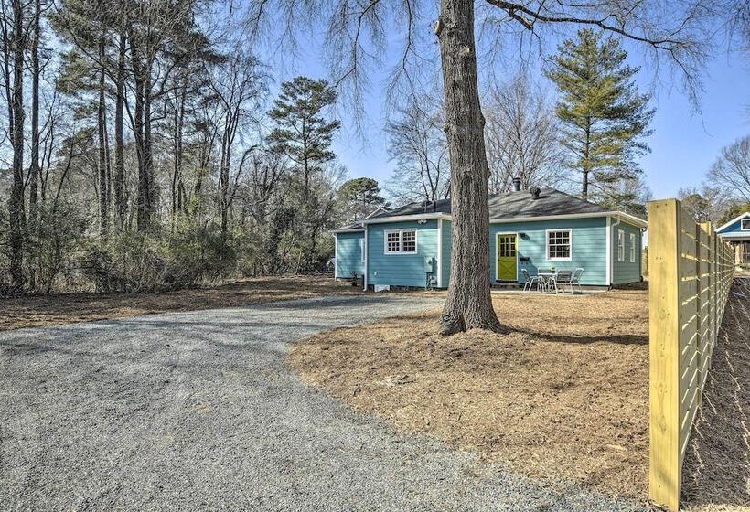 Charming Carrboro Home   Walk To Downtown!