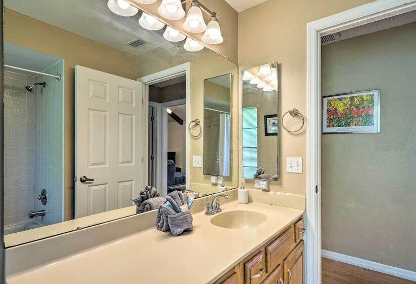 Fort Myers Home, Lanai & Private, Heated Pool