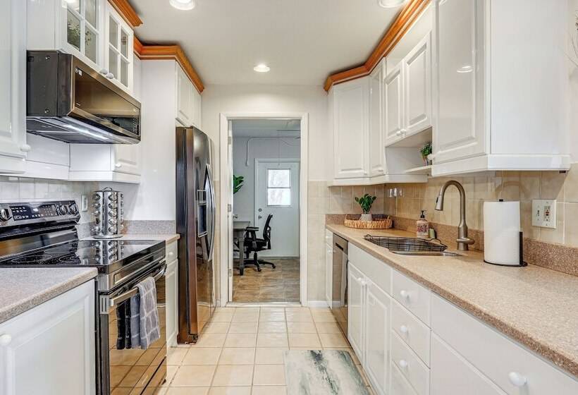 Stuart Oasis W/ Pool & Game Room ~ 7 Mi To Beach!