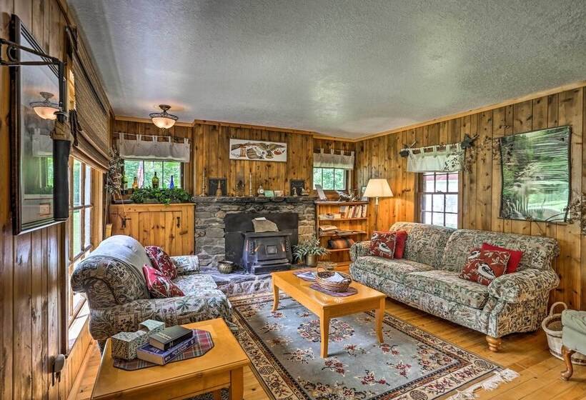 Historic Keystone Cabin Near Mount Rushmore!