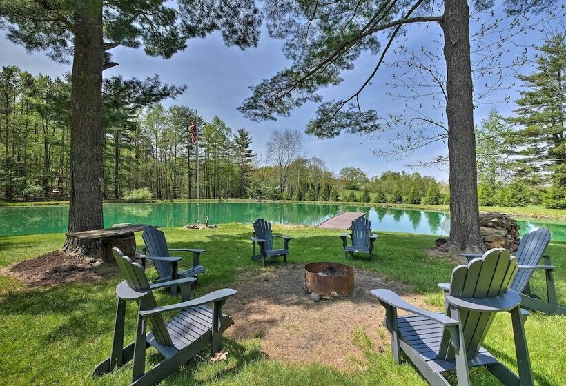 The Red Pine Cabin  W/ Private Pond & Dock!