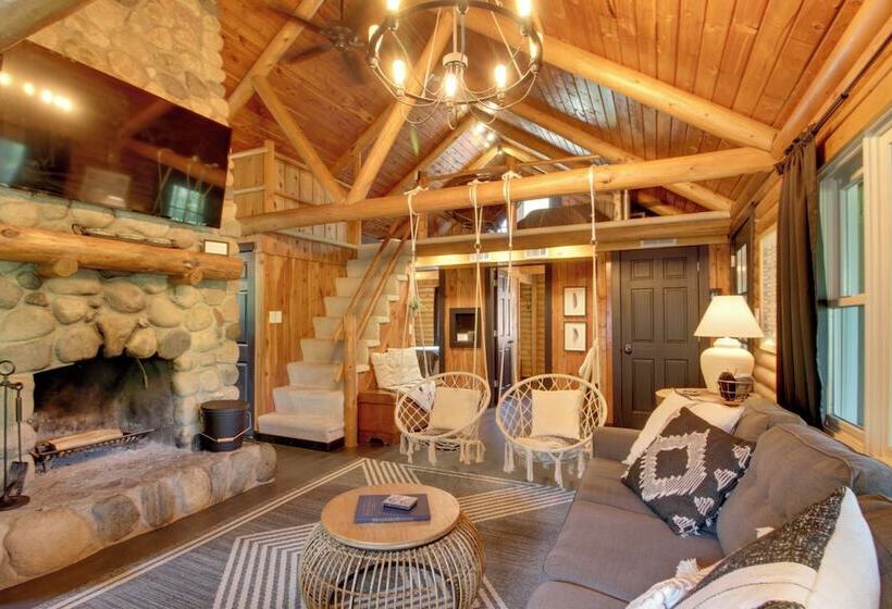 Pet Friendly Breezy Point Cabin: 1 Mi To Beach!