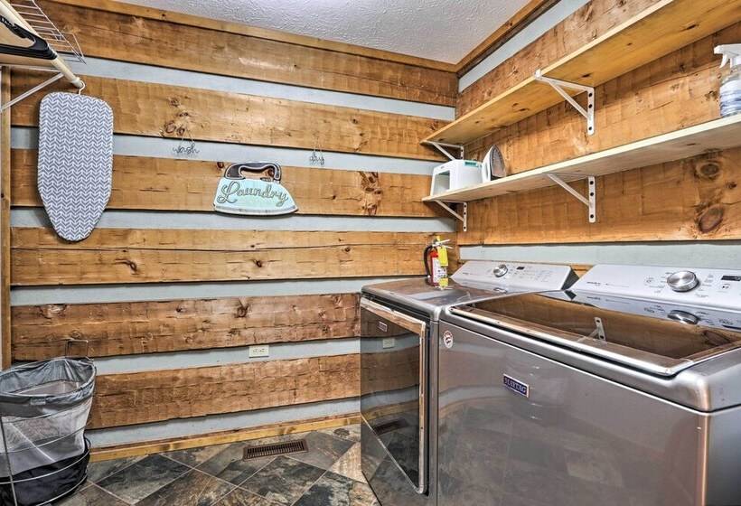 Pigeon Forge Cabin W/ Hot Tub, 12 Mi To Dollywood!