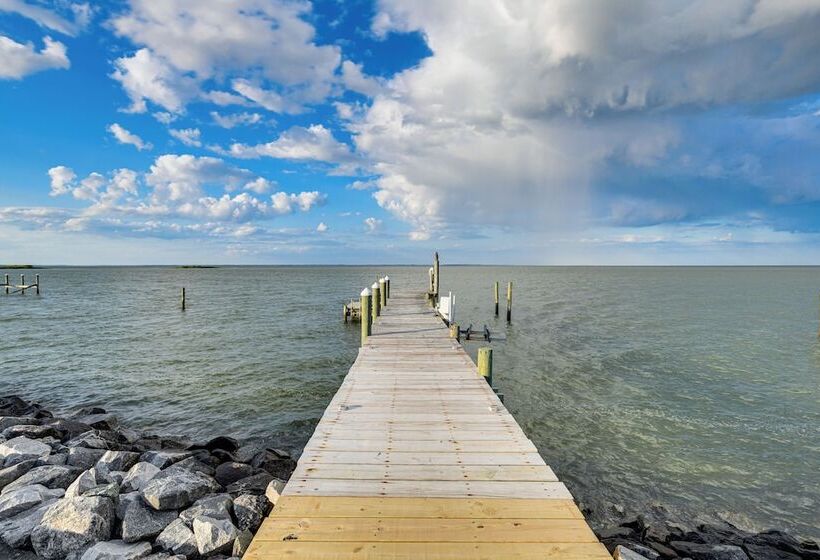 Potomac Waterfront Retreat W/ Dock & Kayaks