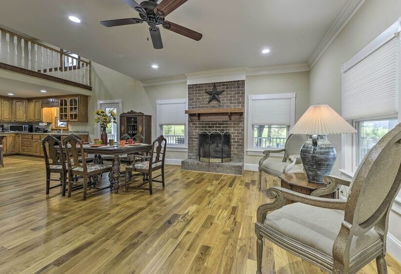 Remodeled Pittsboro Farmhouse Sitting On 220 Acres