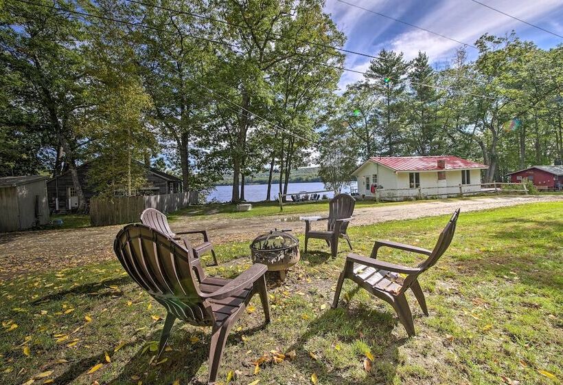 Rustic Retreat Across From Lake; Family Friendly!