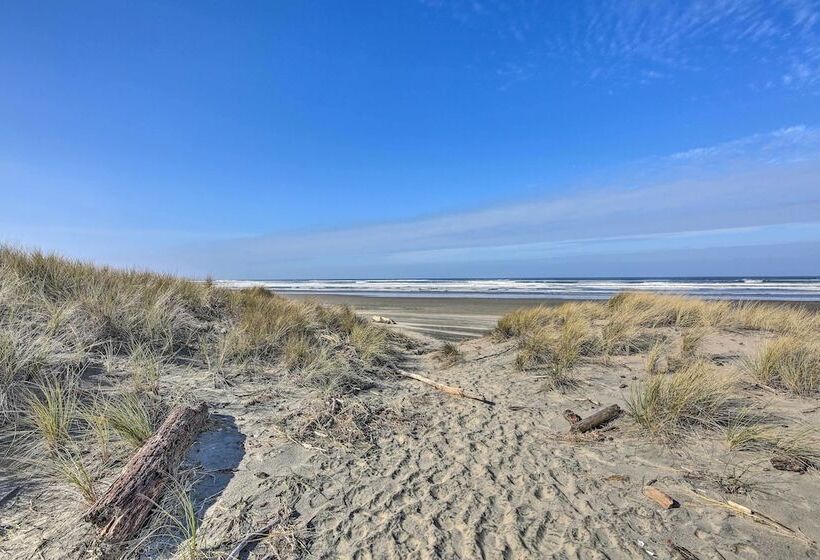 Sanderling Sea Cottages, Unit 2: Walk To Coast!